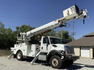 Distribution Digger Derricks For Sale