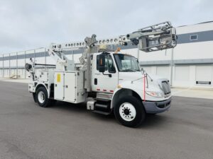 Cable Placer Bucket Truck For Sale