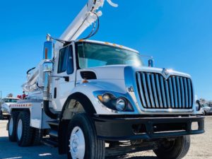 Pressure Digger Texoma 330 Drill Truck